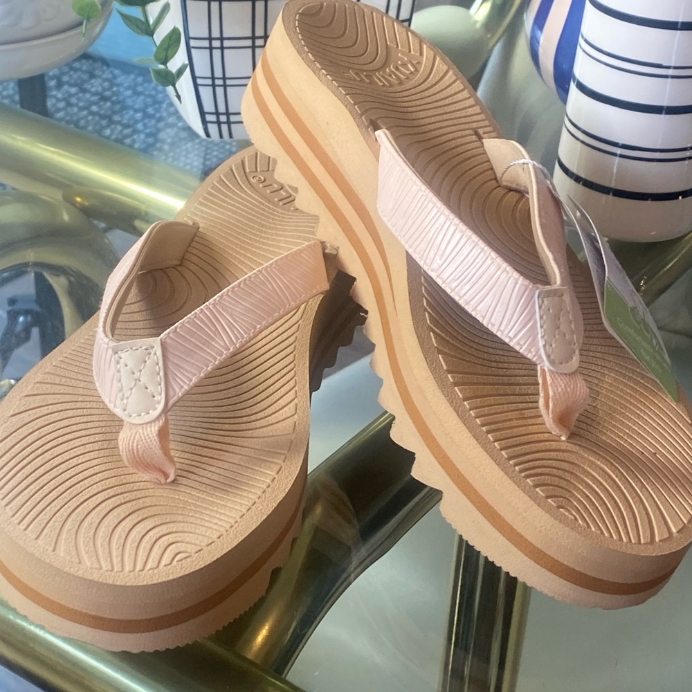 Elegant Tan Platform Sandals